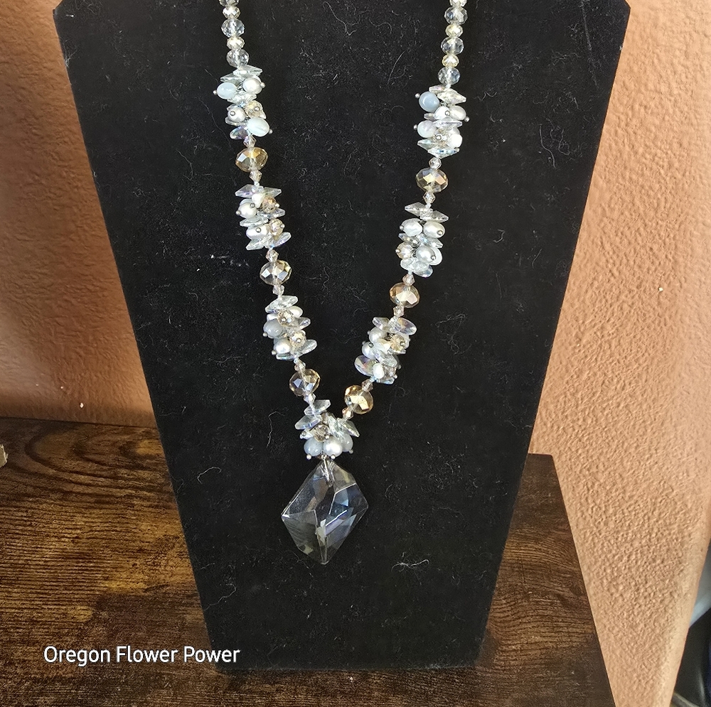 Unique Statement Crystal & Pearl Necklace